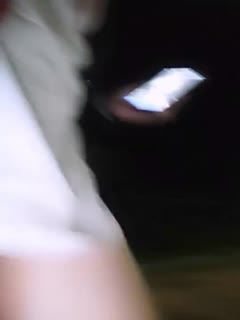 国产自拍眼鏡妹帶著兩姐妹夜晚廣場和神經病流浪漢啪啪再勾引摩的司