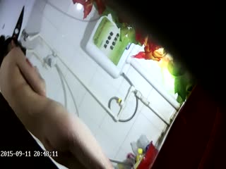 自拍,偷拍,泄密【精品偷拍】女生宿舍卫生间全景偷拍，几个颜值都不错第三番N25_01204329