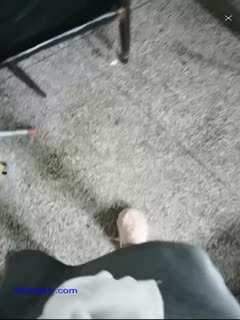 国产直播电子厂上班的成熟姐姐，塞着跳蛋在车间淫惑、点焊着元件，骚逼却震得很爽、工作都心不在焉！