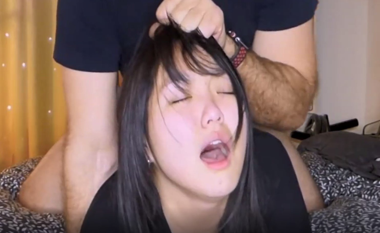 国产自拍被后入的敏感女孩!