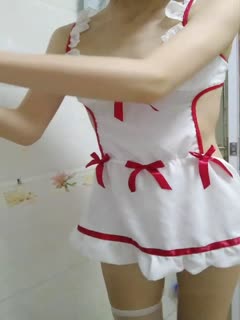 国产直播逼逼无毛苗条身材妹子自慰秀 情趣女仆装白丝跳蛋塞摩擦沙发上道具JJ抽插 很是诱惑喜欢不要错过