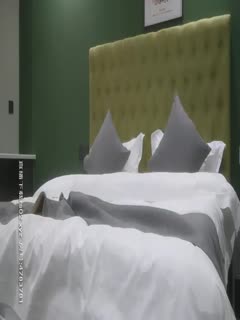 国产自拍【雀儿满天飞35】，我想要一种感觉你说什么感觉？恋爱中的男女啪啪，超清1080P修复版