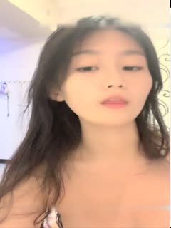国产直播长相清纯嫩妹子【一一嘉】粉嫩蝴蝶逼洗完澡掰穴特写，苗条!身材看着非常诱人，很是诱惑喜欢不要错过