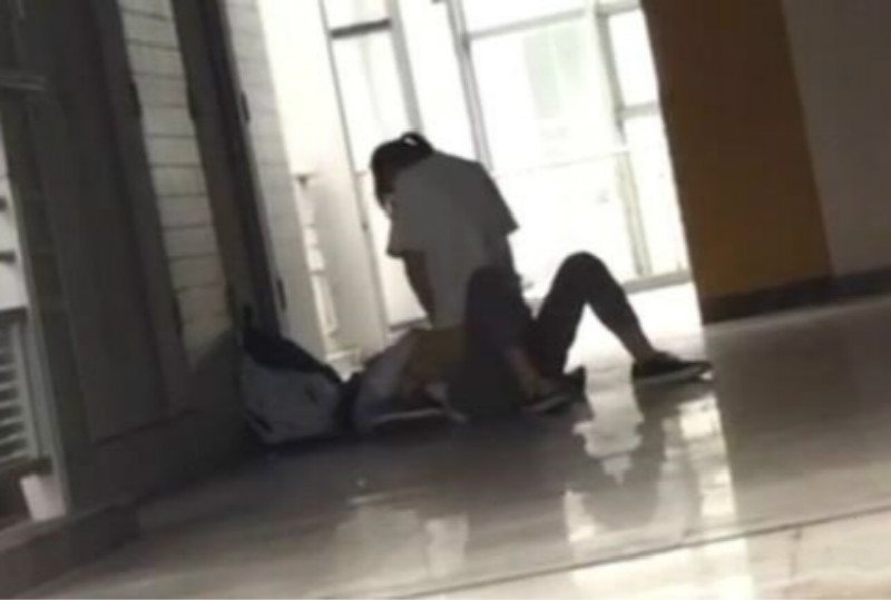 国产自拍【国产馆】华师大中学生校园大尺度完整视频