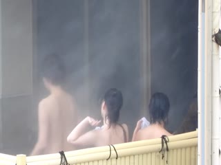 自拍,偷拍,泄密4月新流女子室外温泉洗浴长焦高清偸拍脱得精光各种年龄段的妹子们泡澡亮点太多了极品身材白虎逼美少女是焦点3
