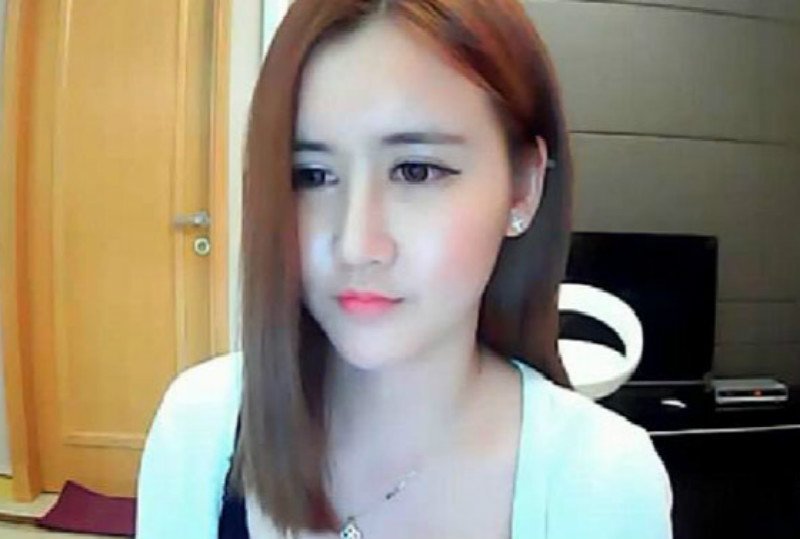 国产自拍【国产馆】直播玩裸露被某直播网站封杀的女主播看她的肥逼真想干她 这尺度真福利
